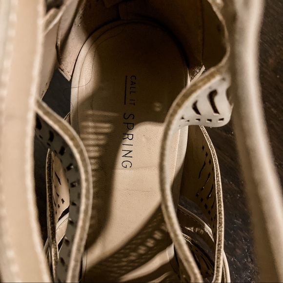 ⭐️ 3/$25 ⭐️ Call It Spring strappy nude heels Size 10 - Picture 4 of 6